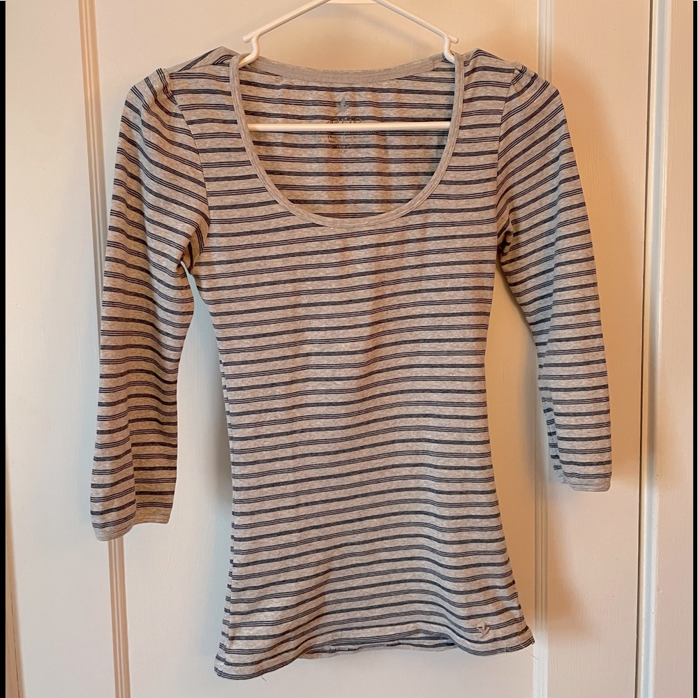 Aerie shirt Y2K gray pinstripe 3/4 length sleeve top size medium
